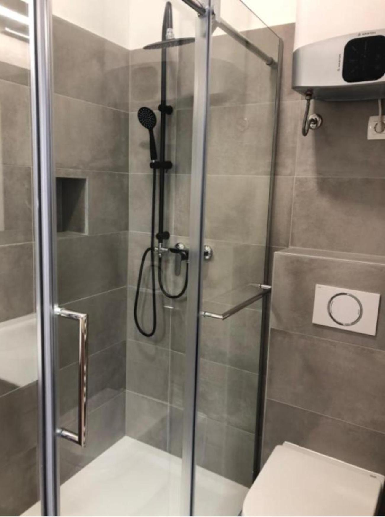 Ilirska Modern Apartamento *